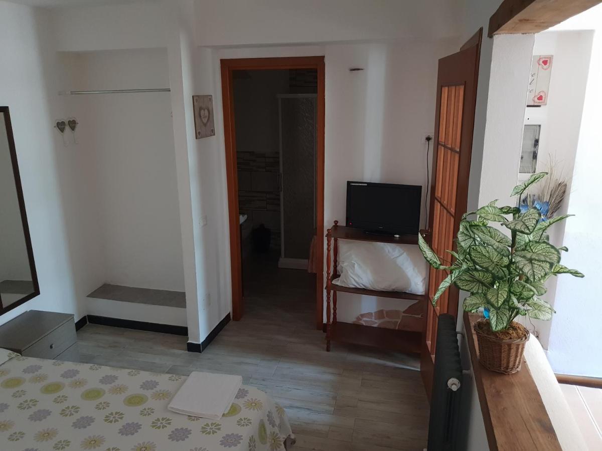 Casa Vacanze L'Agrifoglio Bed & Breakfast Magliolo Exterior photo