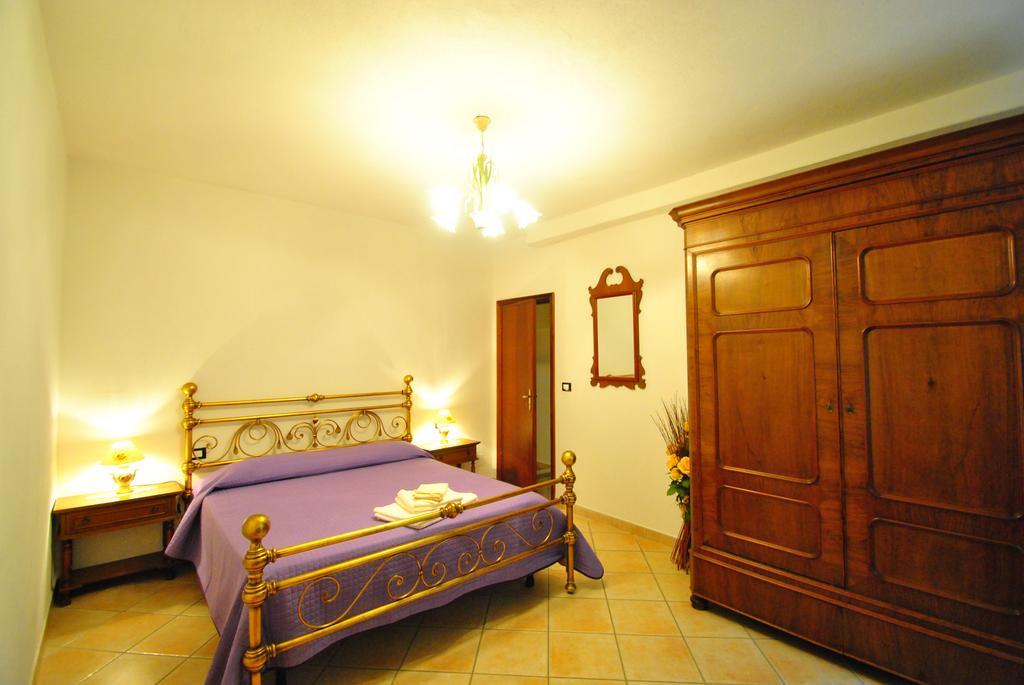 Casa Vacanze L'Agrifoglio Bed & Breakfast Magliolo Room photo