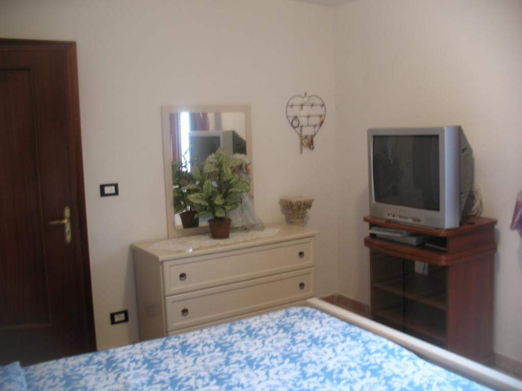 Casa Vacanze L'Agrifoglio Bed & Breakfast Magliolo Room photo