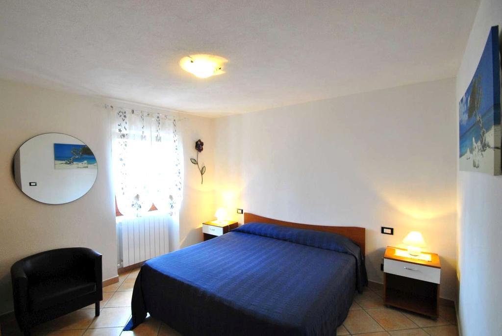 Casa Vacanze L'Agrifoglio Bed & Breakfast Magliolo Exterior photo