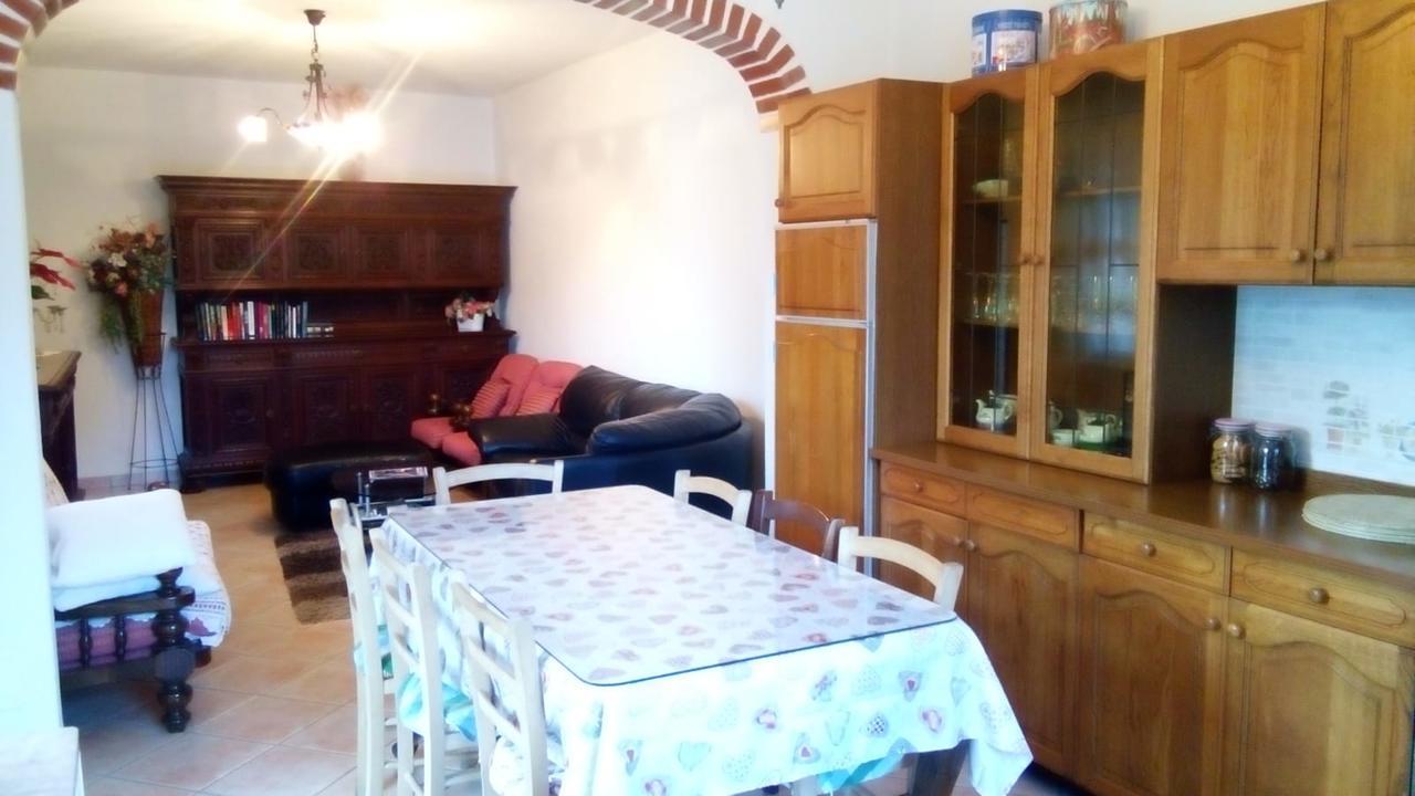Casa Vacanze L'Agrifoglio Bed & Breakfast Magliolo Exterior photo
